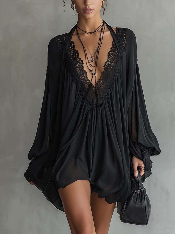 Vestido Mini Negro de Encaje con Espalda Descubierta