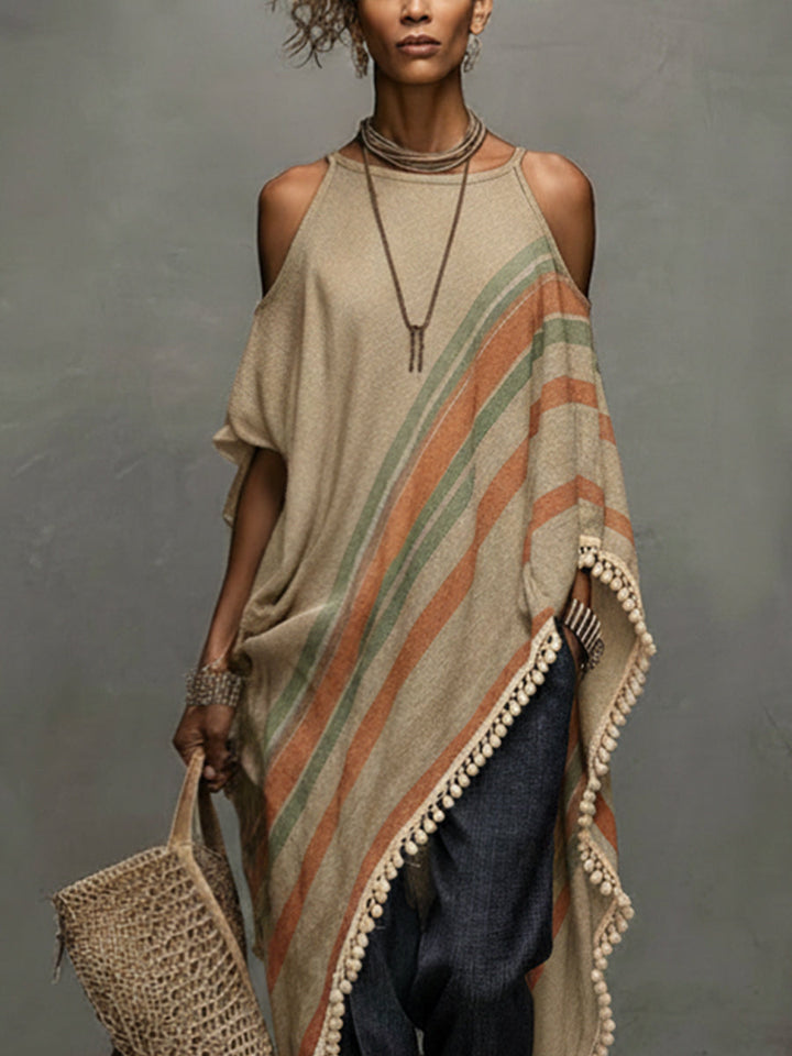 Vestido Caqui con Hombros Descubiertos y Bajo con Flecos