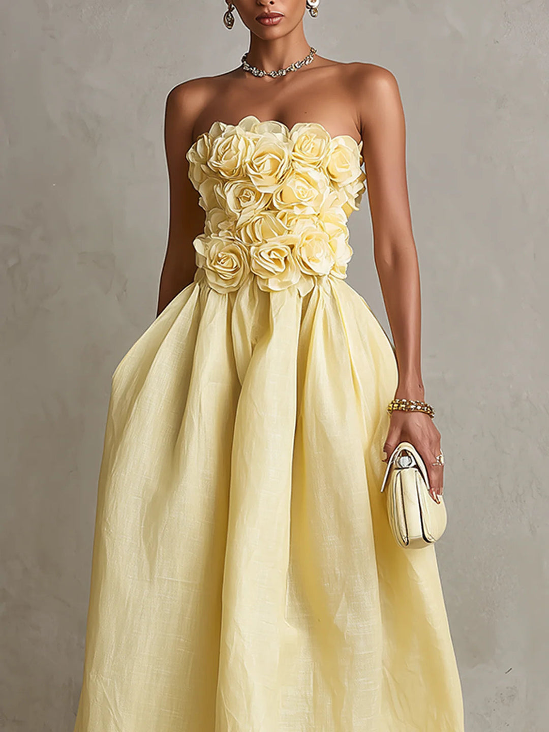 Vestido Midi Amarillo sin Tirantes con Flores 3D