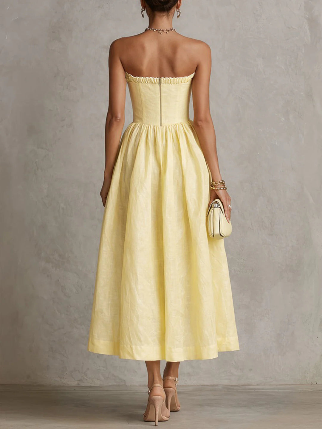 Vestido Midi Amarillo sin Tirantes con Flores 3D
