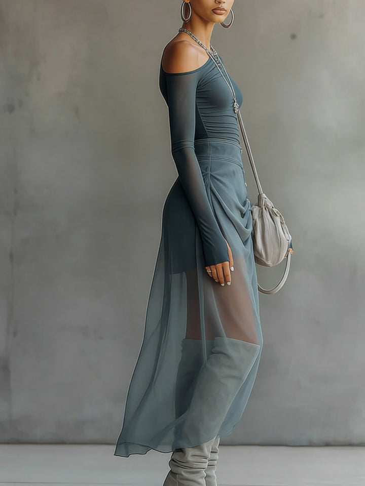 Vestido Maxi Azul de Malla con Hombros Descubiertos