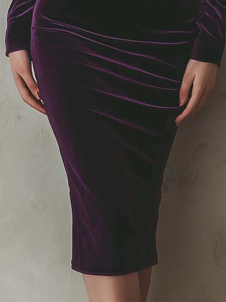 Vestido Midi de Terciopelo Morado Ajustado con Manga Larga