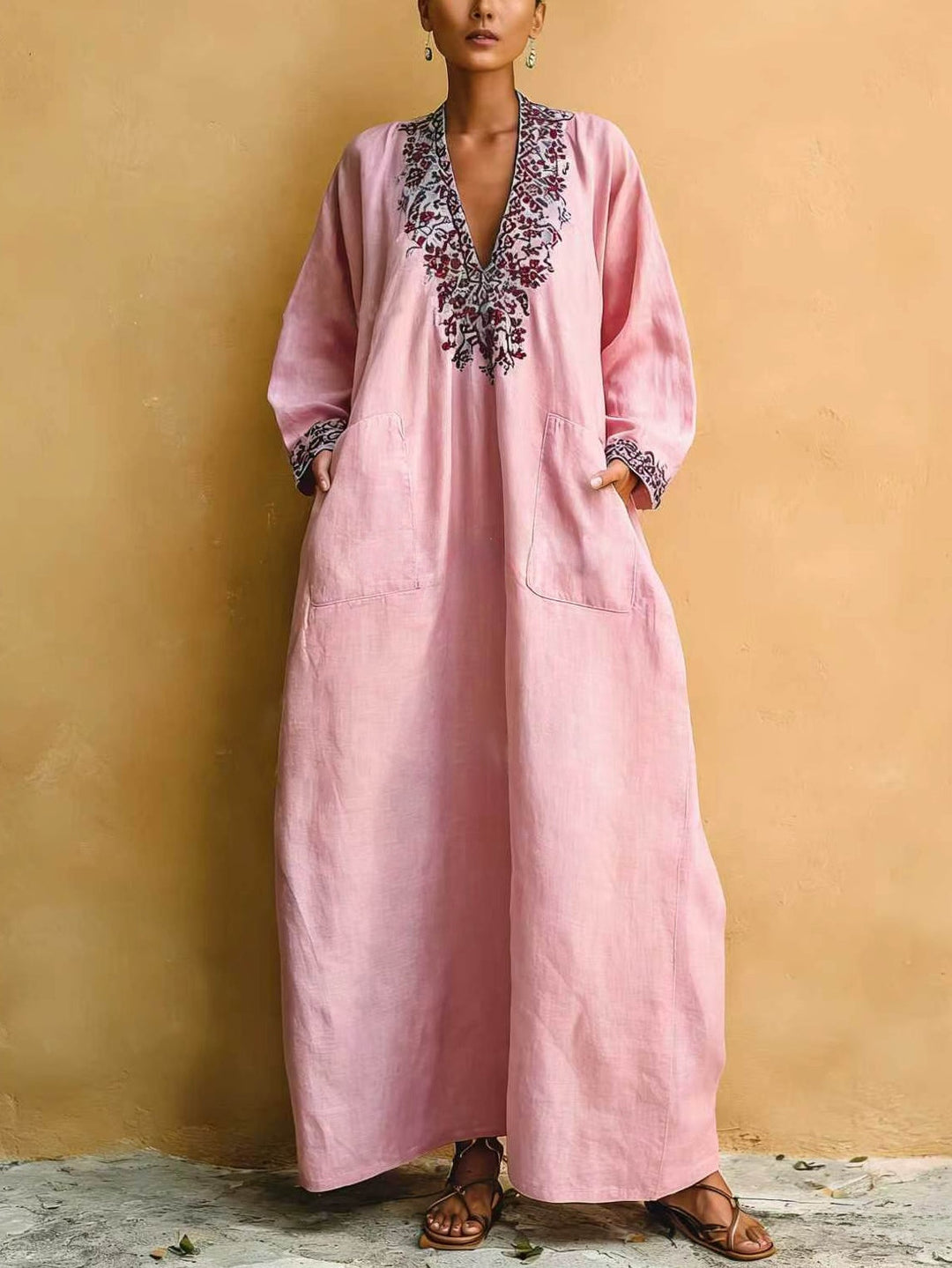 Vestido Maxi Rosa con Estampado Vacacional Minimalista y Escote en V