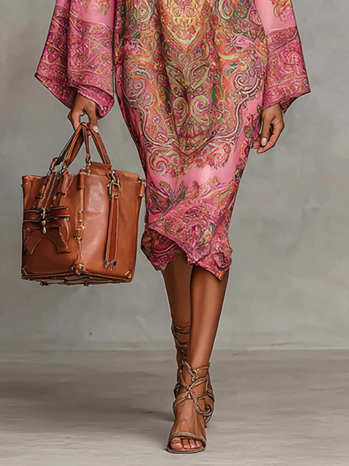 Vestido Midi Rosa con Estampado Paisley y Mangas Acampanadas