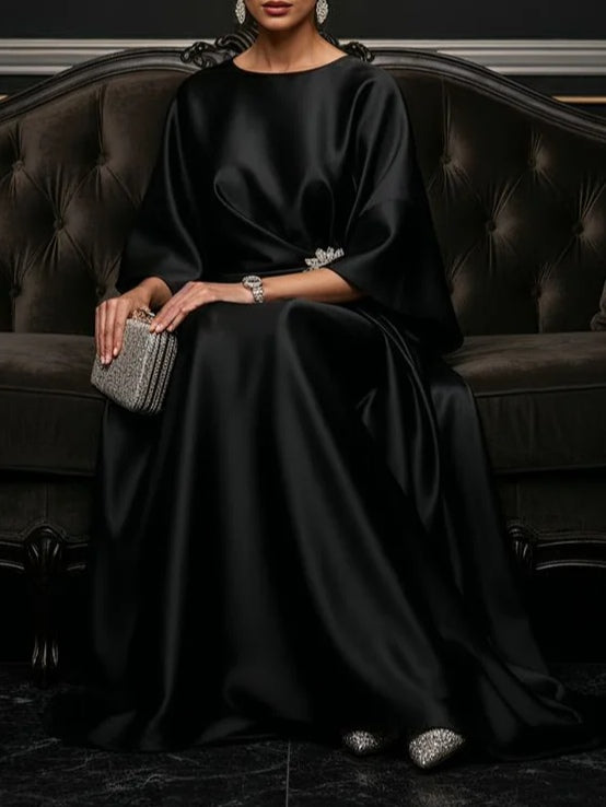 Vestido Maxi Negro de Satén Lujoso