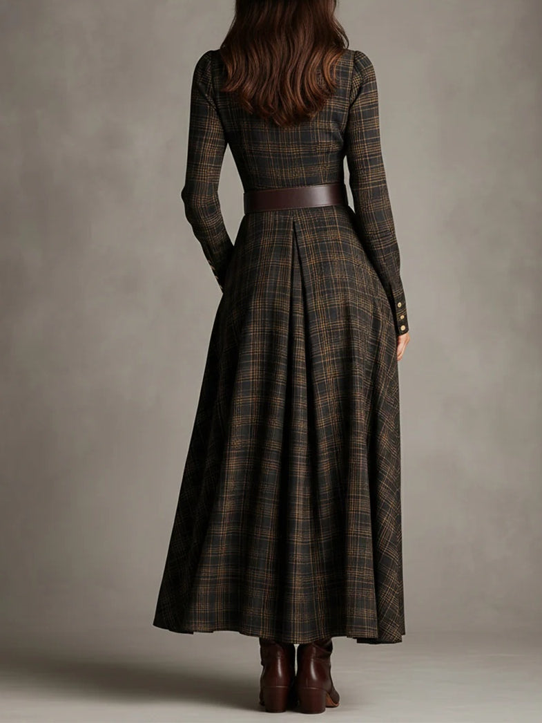 Vestido Largo de Cuadros Marrón y Negro con Solapa y Botones