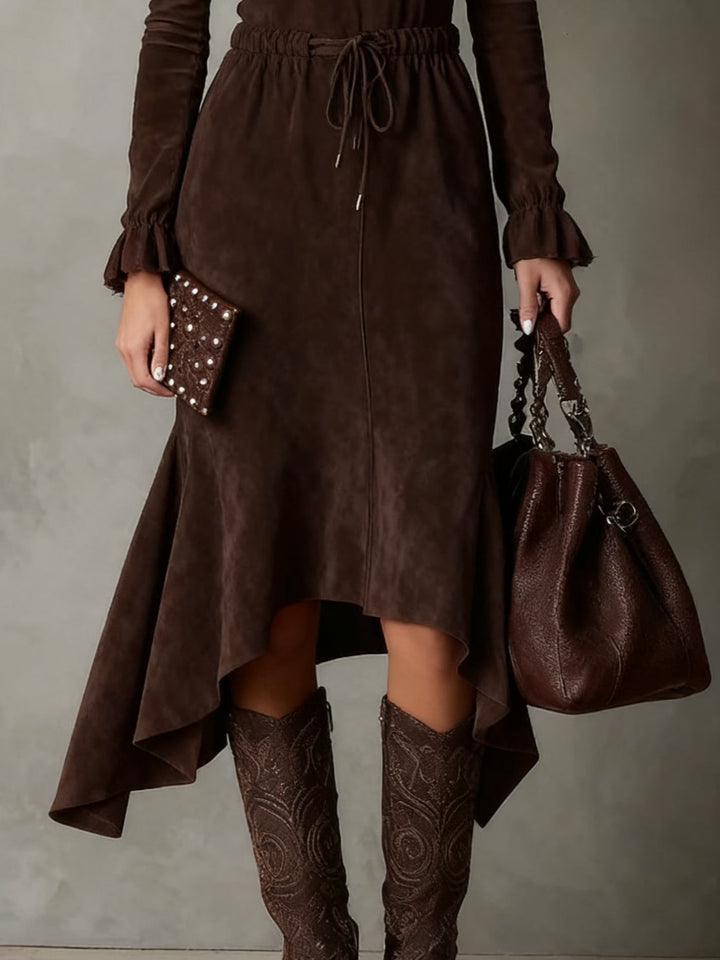 Vestido Midi de Ante Marrón Oscuro con Cordón y Bajo Irregular