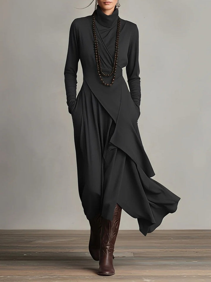 Vestido Maxi Morado Asimétrico con Cuello Alto y Pliegues