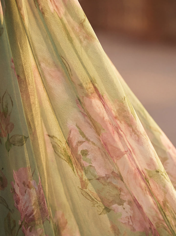 Carla | Vestido elegante y fluido con estampado floral
