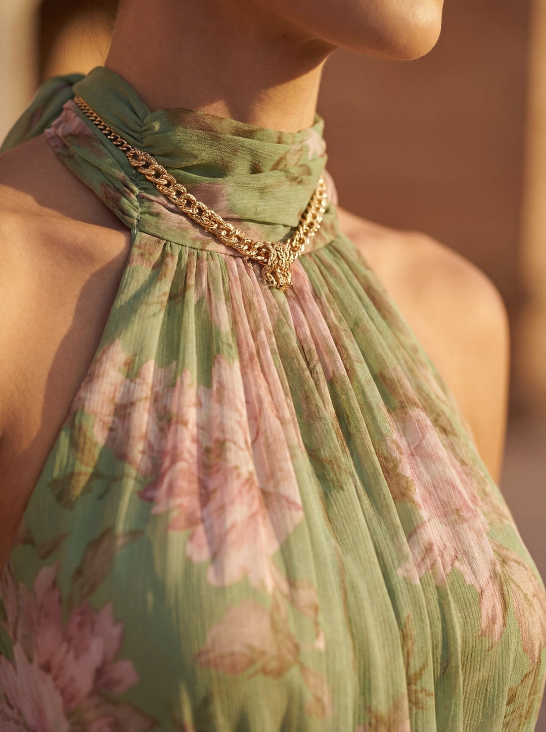Carla | Vestido elegante y fluido con estampado floral